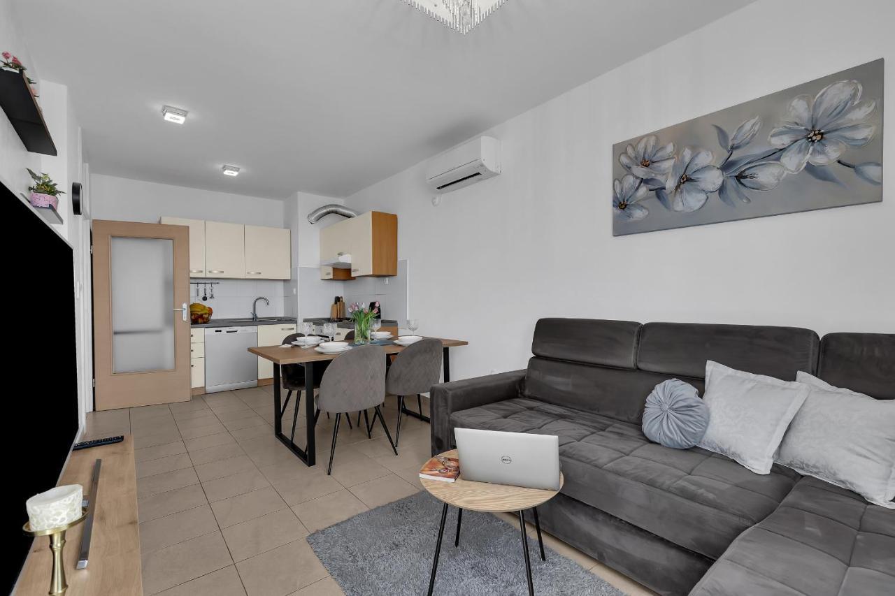 Apartman Magnolia Makarska Zewnętrze zdjęcie